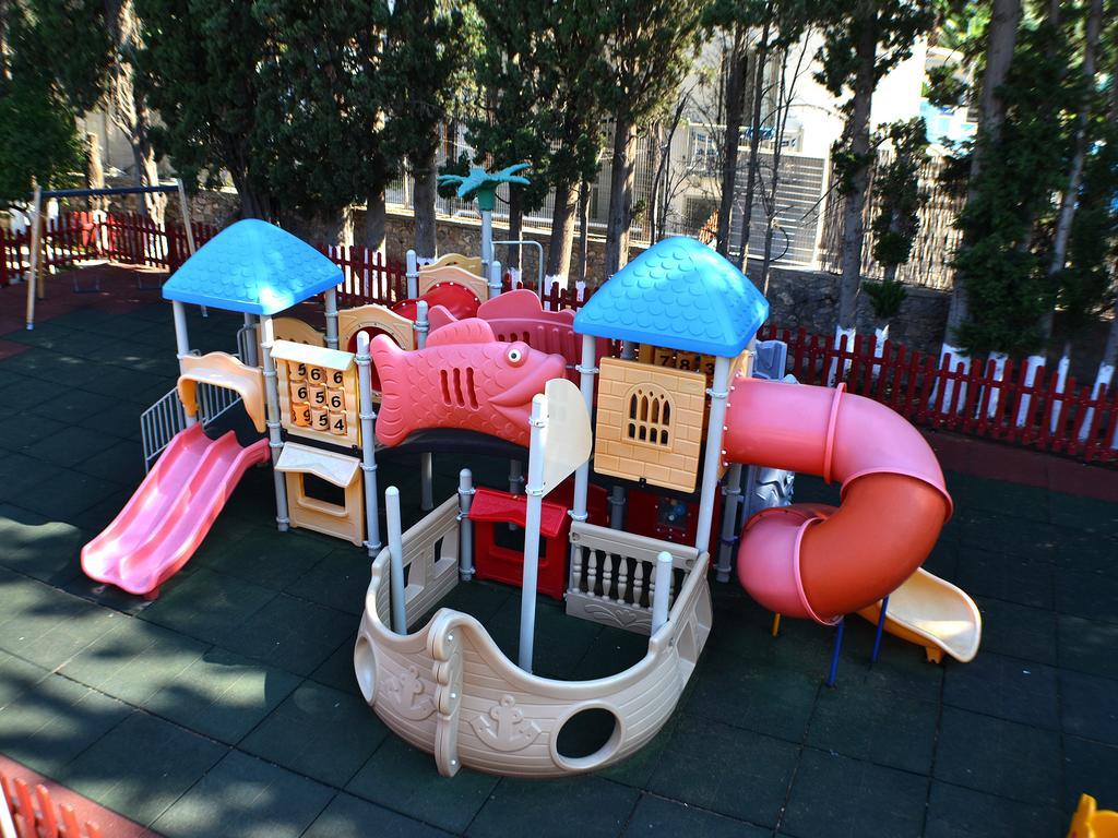 Kamares Apartments Εε Poros Town Exterior photo
