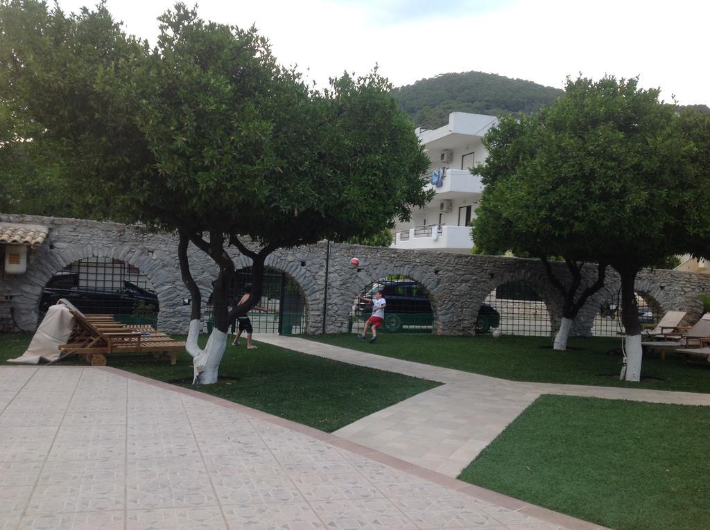 Kamares Apartments Εε Poros Town Exterior photo